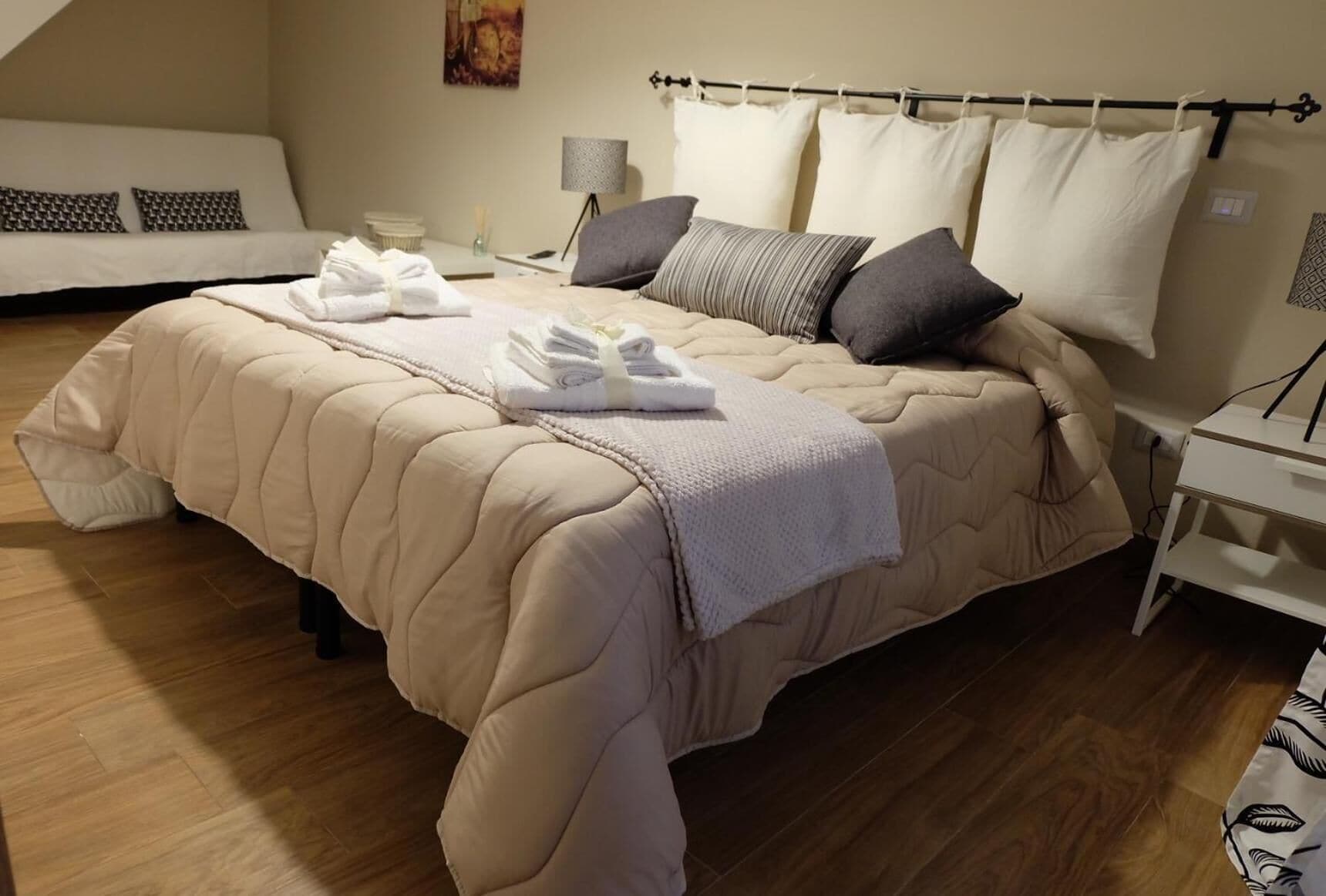 Biancheria da letto di alta qualità, materassi in memory foam