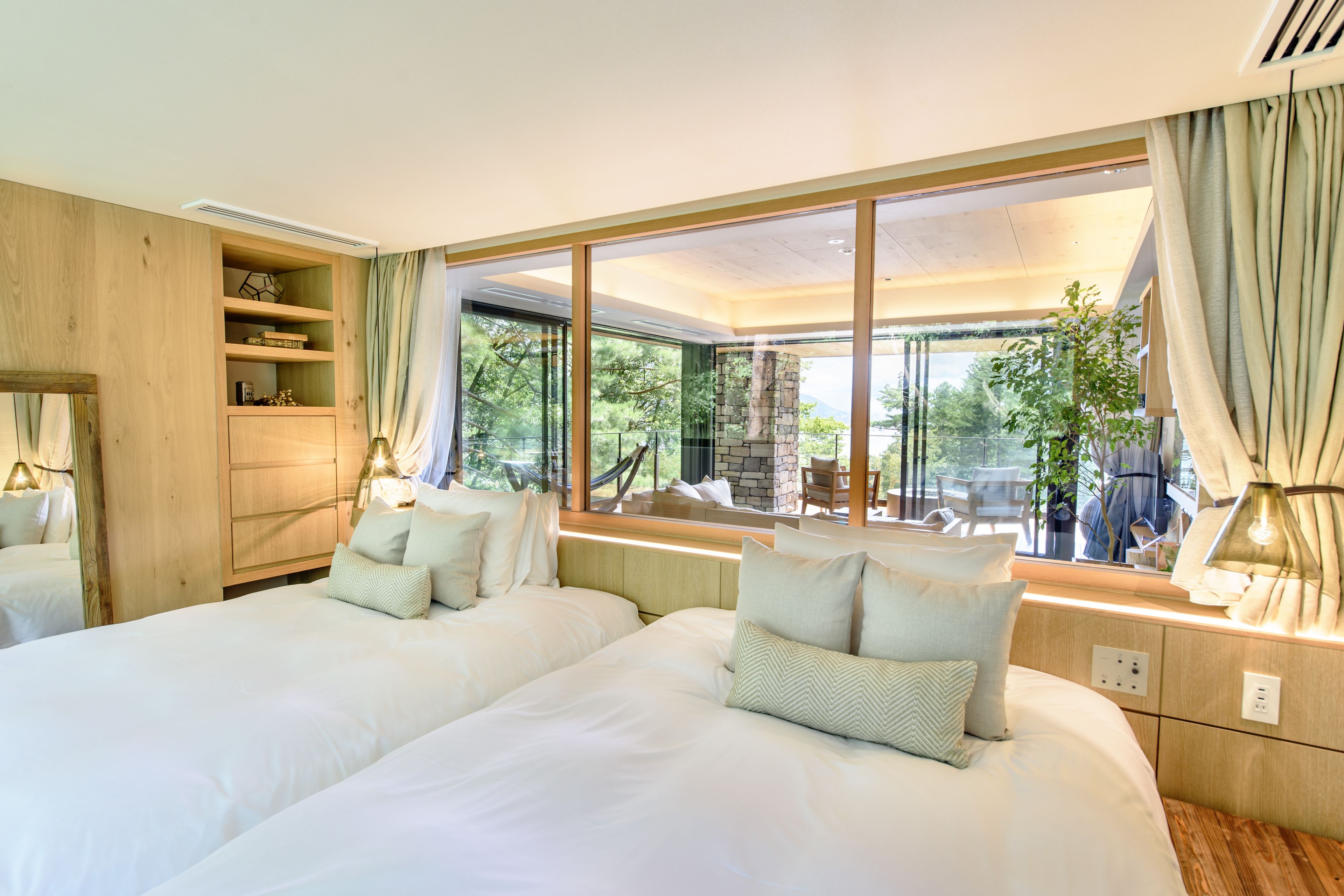 fufu luxury premium suite twin | minibar, in-room safe, desk, blackout curtains