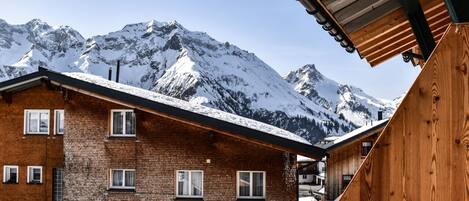 Apartment, 2 Doppelbetten, Bergblick | Balkon