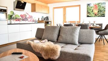 Apartment, Multiple Beds, Mountain View | Living area | Smart TV