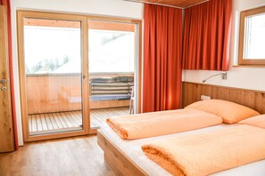 Apartment, Multiple Beds, Mountain View | In-room safe, blackout drapes, free WiFi, bed sheets - Haus Alpenblick (Schroecken)