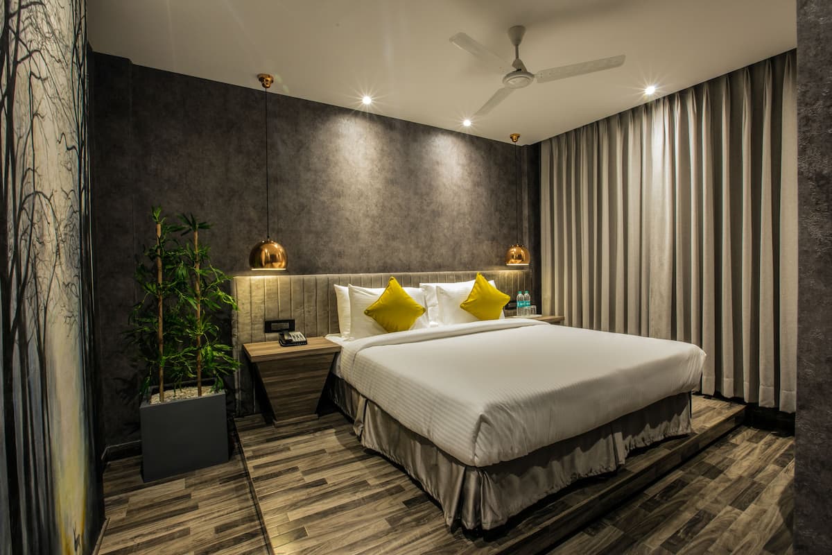 Minibar, in-room safe, blackout curtains, soundproofing