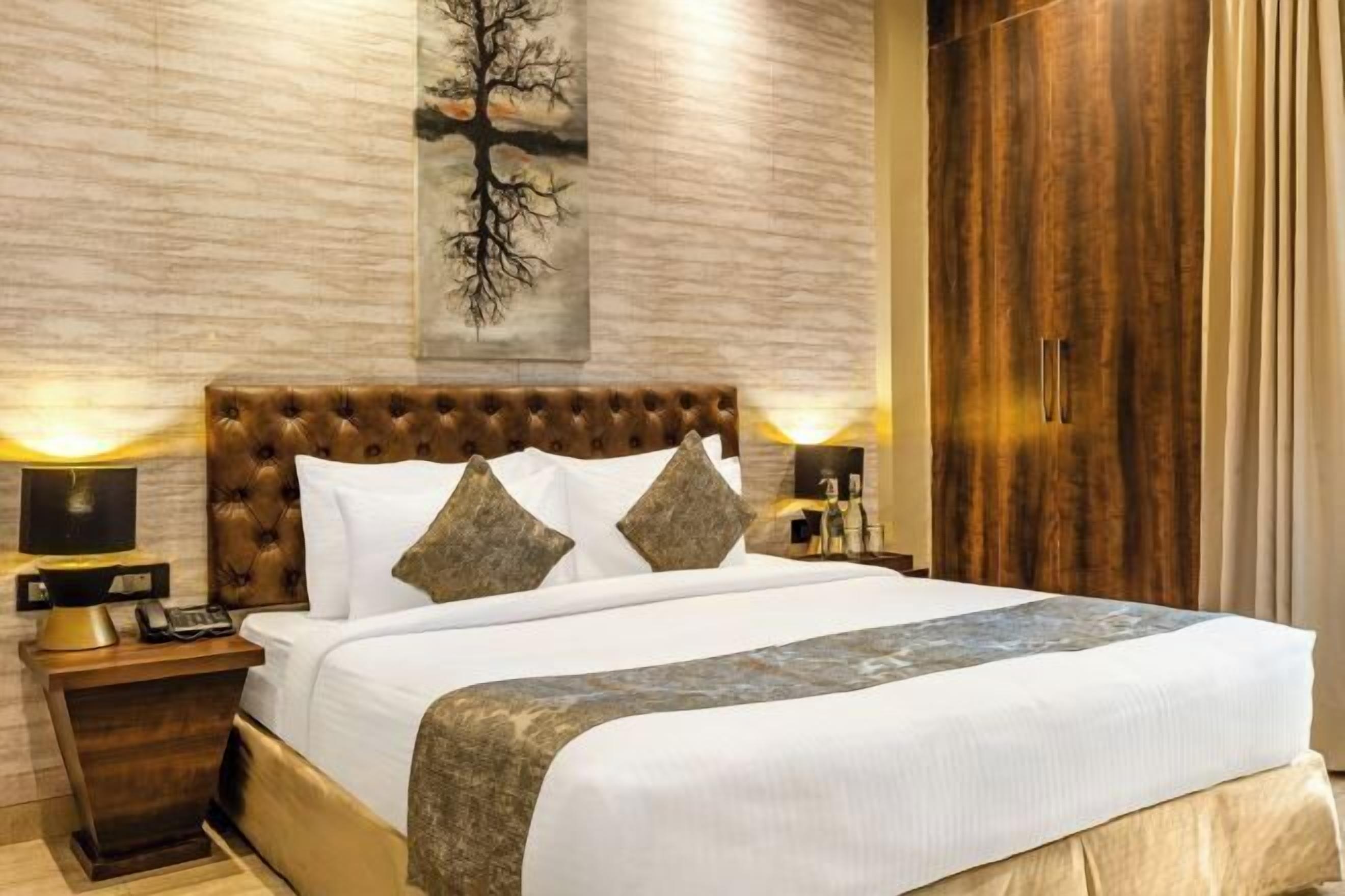 迷你吧、房內夾萬、遮光窗簾/窗簾、隔音