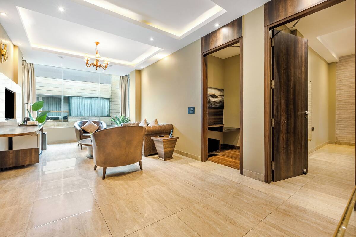 Family Suite, 2 Bedrooms | Minibar, in-room safe, blackout drapes, soundproofing