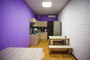 Kühlschrank, Mikrowelle