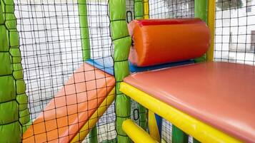 Children’s play area – outdoor