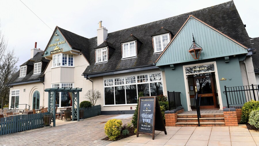 Spread Eagle, Gailey by Marston's Inns