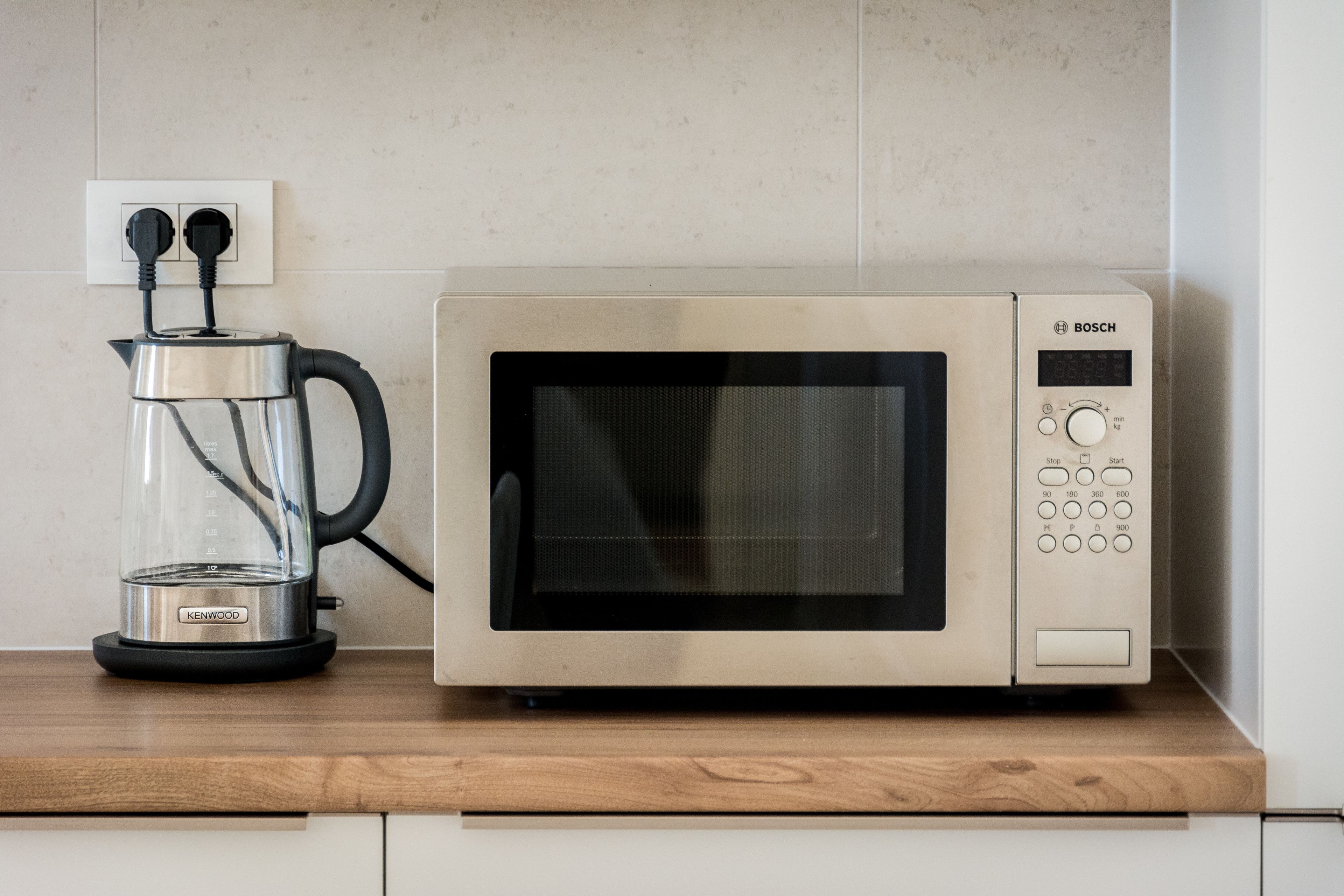 apartment | private kitchen | full-sized fridge, oven, stovetop, dishwasher