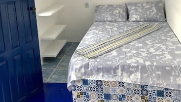 Cama de Casal (Com Ar) | 1 habitación, tabla de planchar con plancha, wifi gratis y ropa de cama
