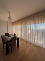 Deluxe Apartment, Sea View | Living area