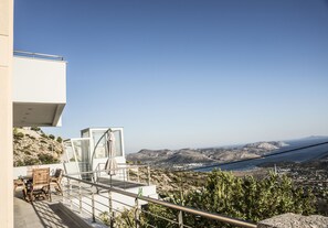Deluxe Apartment, Sea View | Balcony view - Viva B&B (Saronikos)