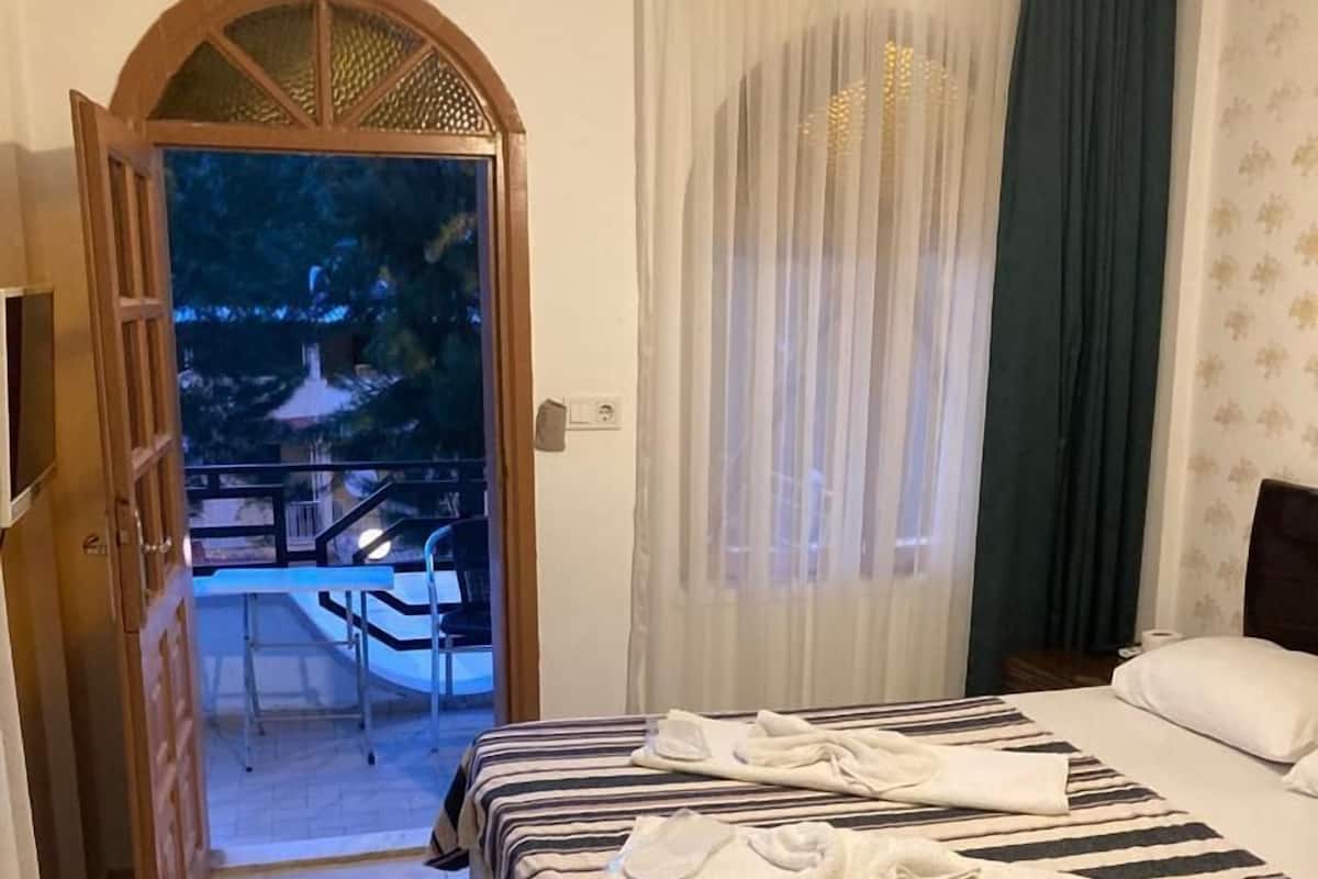 Apartment, Terrace | 3 bedrooms, desk, free WiFi