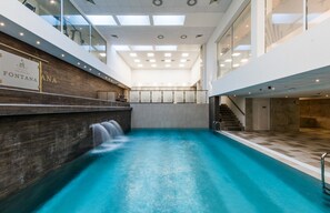 2 piscinas internas