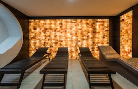 Couples treatment rooms, Turkish bath, body treatments, hydrotherapy