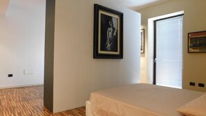 Coffres-forts dans les chambres, bureau, rideaux occultants