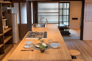 Basic House, Multiple Beds, Non Smoking | Interior