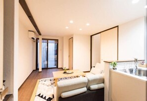 Basic House, Multiple Beds, Non Smoking | 2 bedrooms, desk, free WiFi, bed sheets - Fans House (Kyoto)
