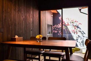 Casa básica, várias camas, para não fumantes | Jardim