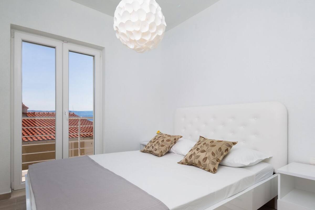 Apartment (1)