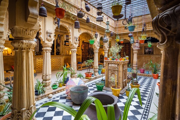 Living area - Moustache Jaisalmer - Hostel (Jaisalmer)