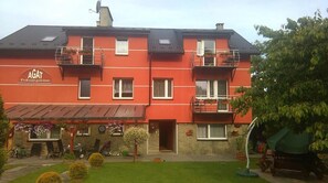 واجهة المنشأة