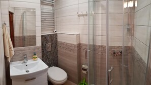 Shower, hair dryer, towels - Agat (Ustron)