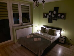 Bügeleisen/Bügelbrett, kostenloses WLAN, Bettwäsche
