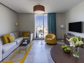 Apartment, 2 Bedrooms | In-room safe, desk, laptop workspace, blackout drapes