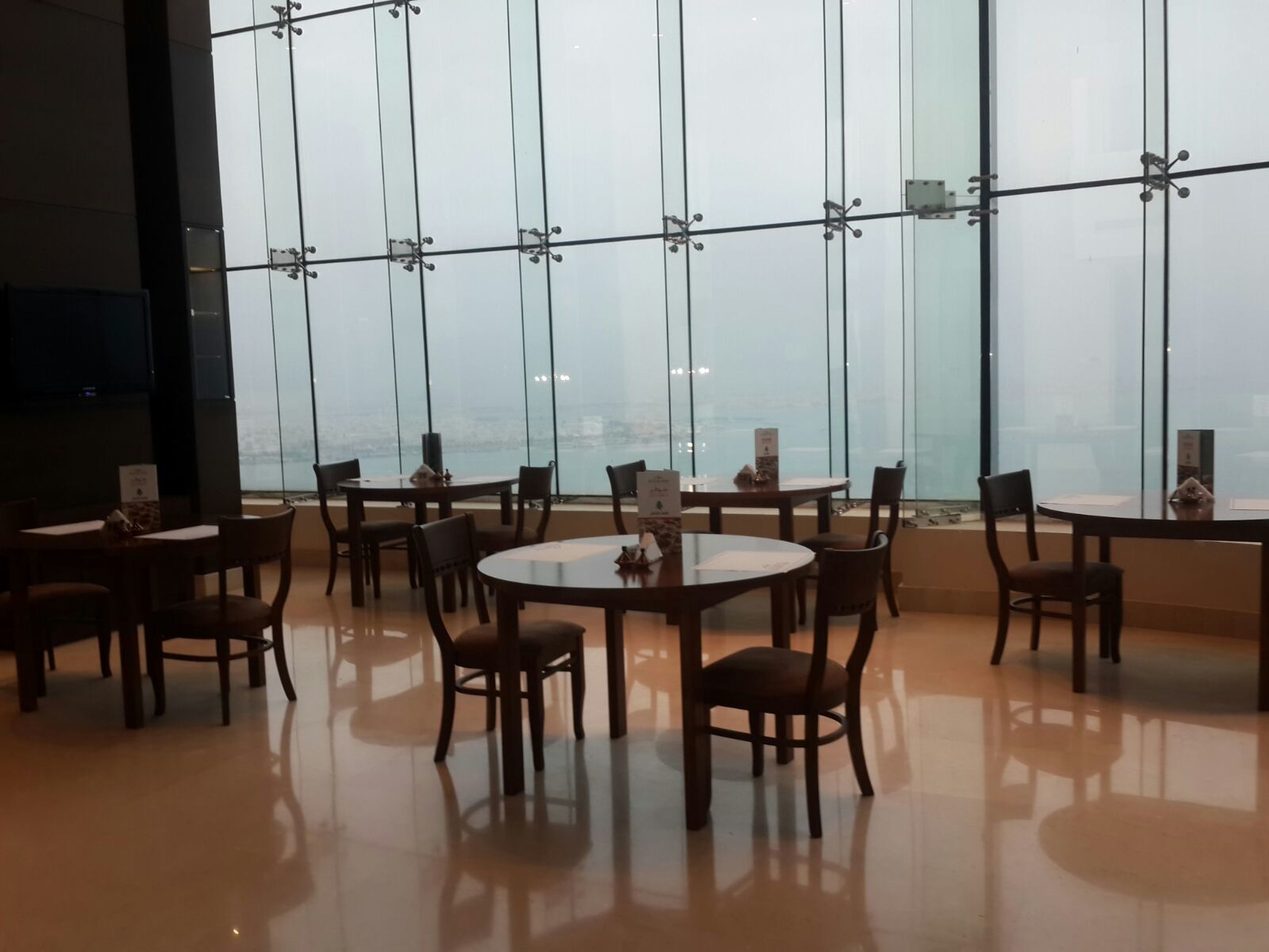 Kontinental frukost varje dag mot avgift