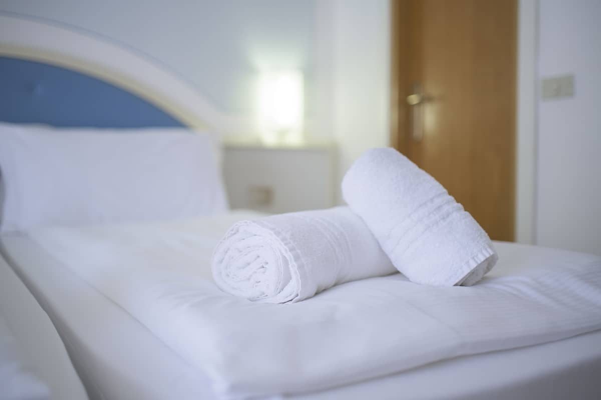 Wifi gratis y ropa de cama
