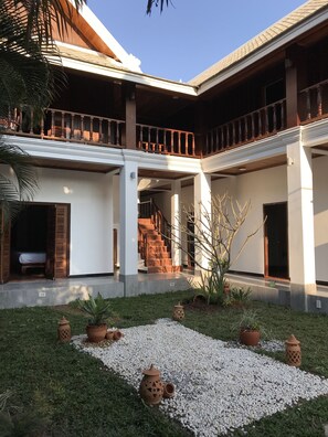 Exterior - Wisdom Mystery Hotel (Luang Prabang)