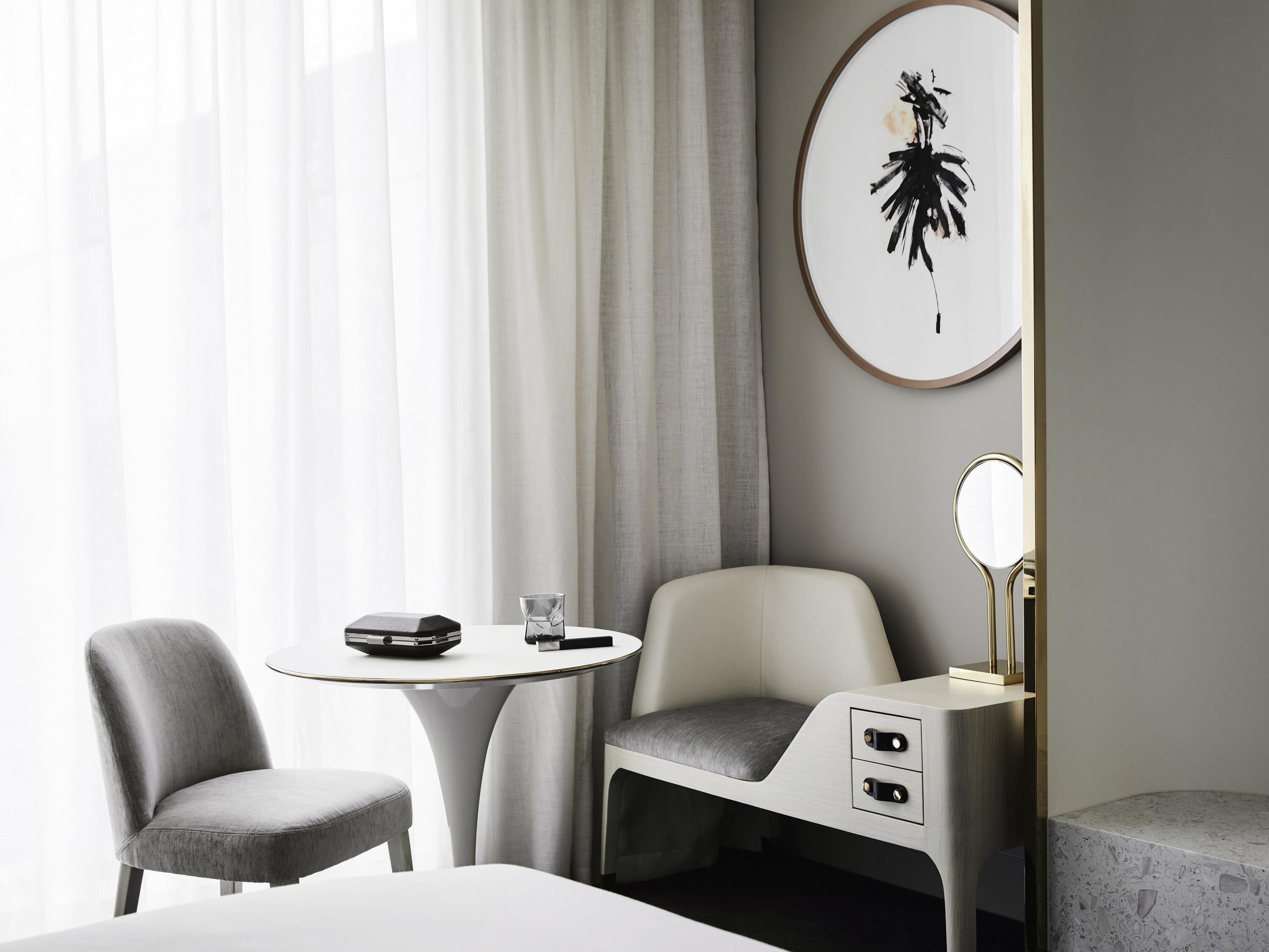 Classic Room, 2 Queen Beds | Premium bedding, minibar, in-room safe, laptop workspace