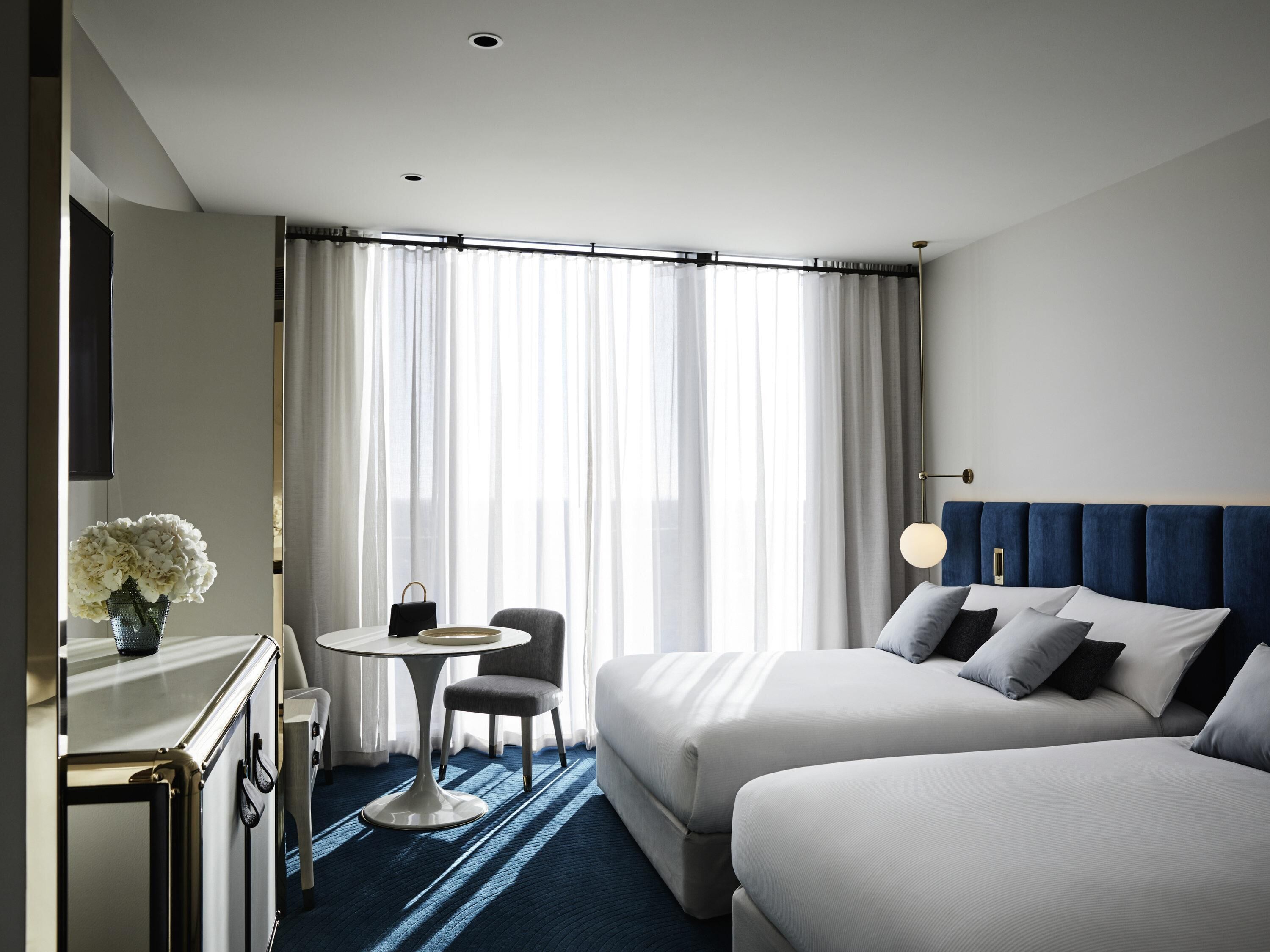 Classic Room, 2 Katil Ratu (Queen) | Peralatan tempat tidur premium, bar mini, peti besi dalam bilik 