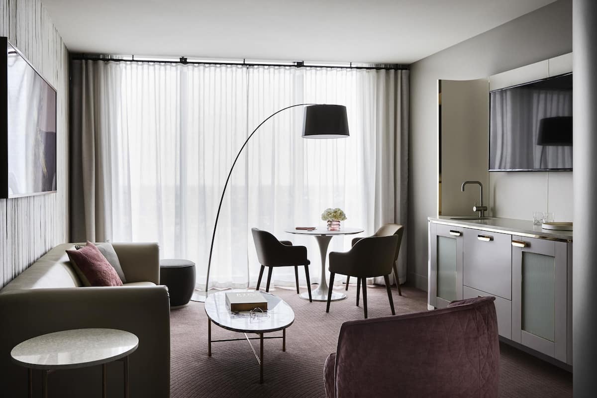 Suite Deluxe, 1 chambre | Literie de qualité, minibar, coffre-fort pour ordinateur portable