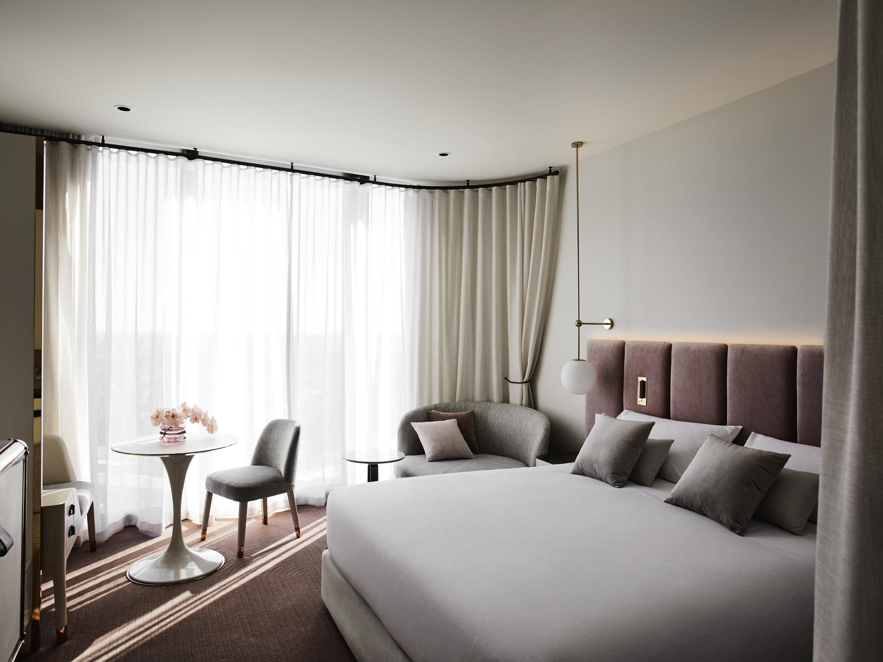 Deluxe Room, 1 King Bed (Open Bathroom) | Premium bedding, minibar, in-room safe, laptop workspace