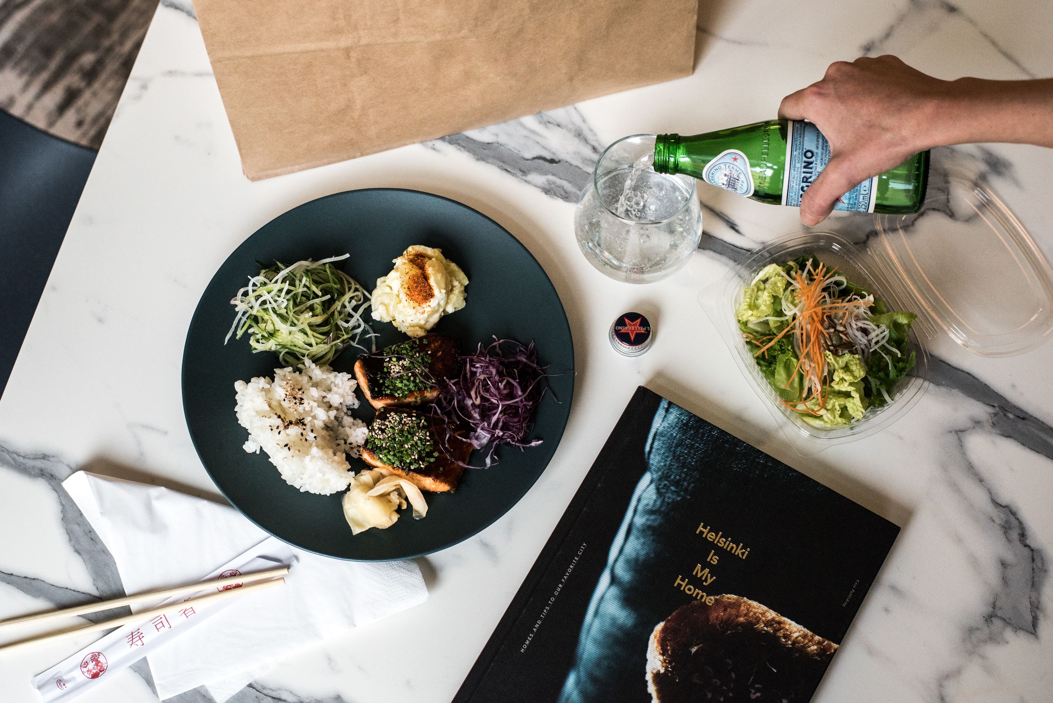 Luxury Apartment, 1 Bedroom | 1 bilik tidur, peralatan tempat tidur premium, dihias secara berasingan 