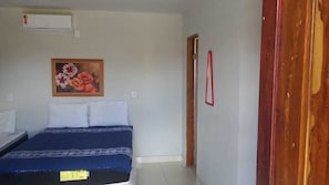 Chalet Deluxe, balcon | Minibar, rideaux d’obscurcissement, fer et planche à repasser