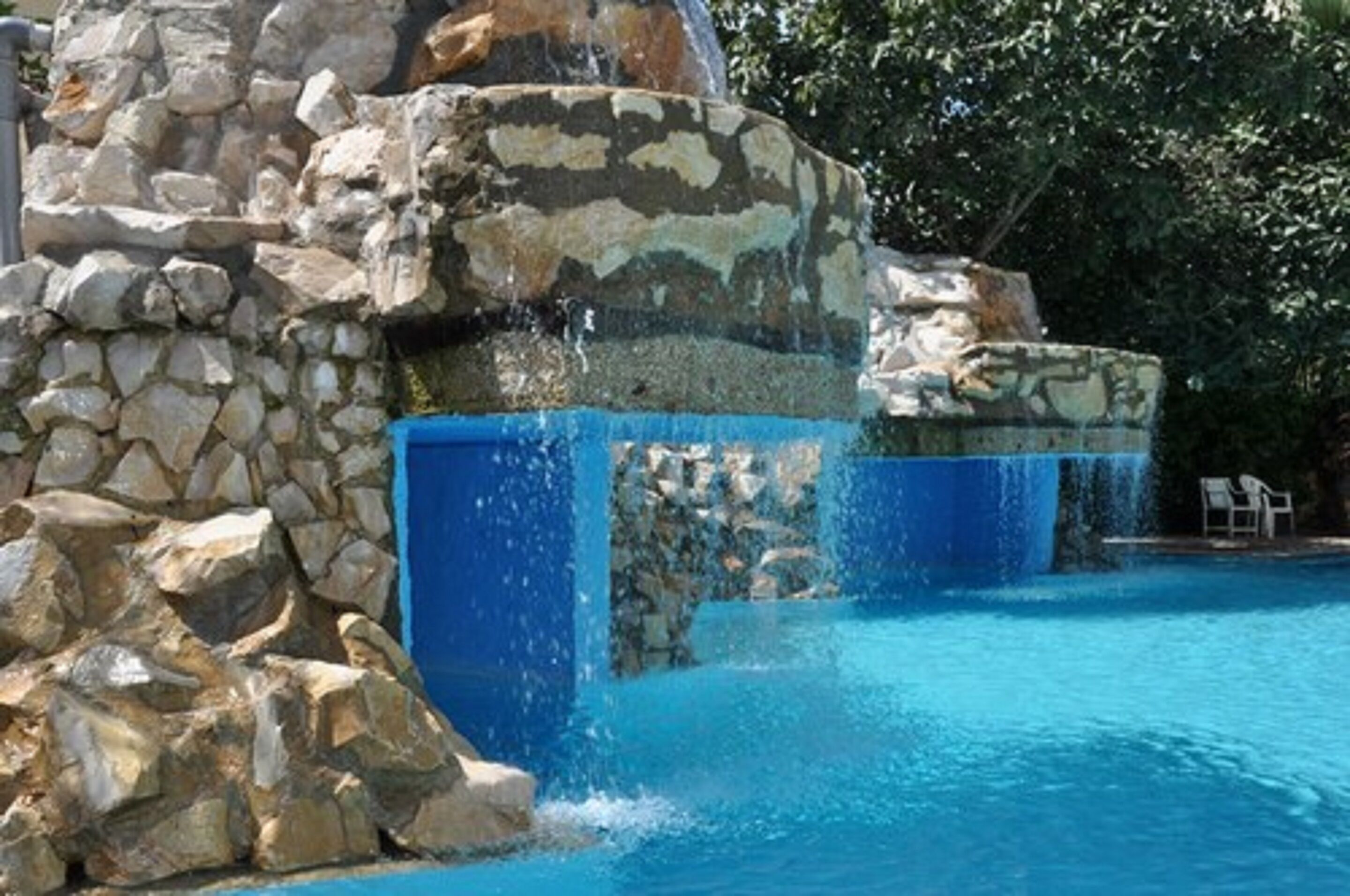 Indoor pool, outdoor pool, open 9:30 AM to 6:00 PM, pool umbrellas