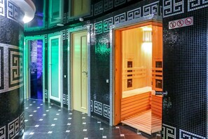 Sauna, Dampfbad, Türkisches Bad/Hamam, Körperbehandlungen, Hydrotherapie