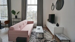 Unclassified image, 2 of 9, button - Metropolitan Hotel Rotterdam (Rotterdam)