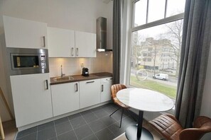 Unclassified image, 2 of 9, button - Metropolitan Hotel Rotterdam (Rotterdam)