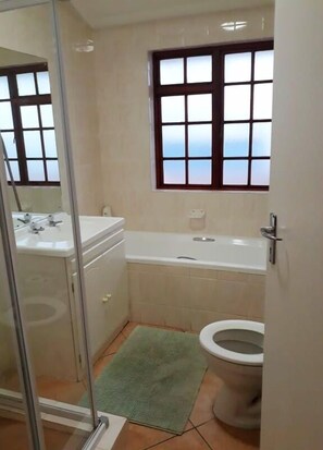 House, 3 Bedrooms, Non Smoking | Bathroom