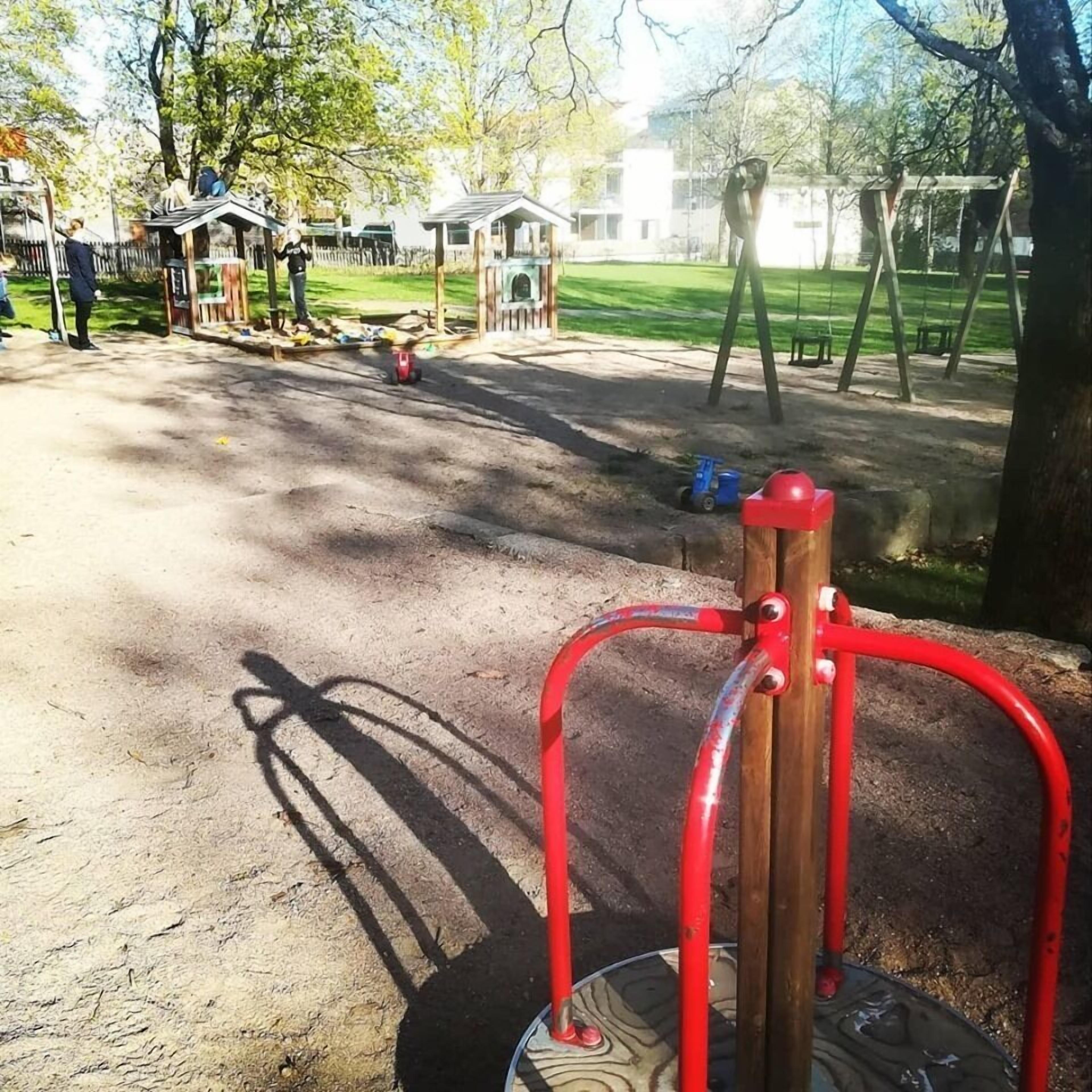 children’s play area – outdoor