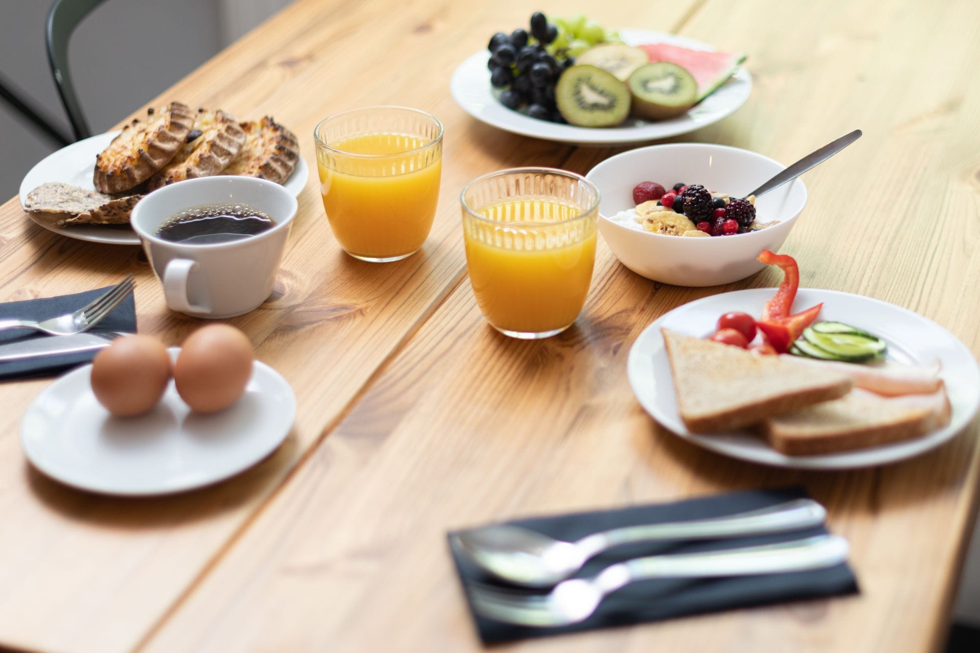 free daily buffet breakfast