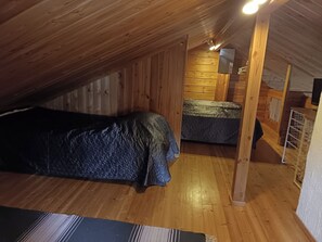 Apartamento, 1 quarto, sauna seca, vista para o pátio | 1 quarto, individualmente mobiliados, escrivaninha