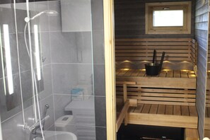 Shower, hydromassage showerhead, hair dryer, bidet - Rukantrio (Kuusamo)