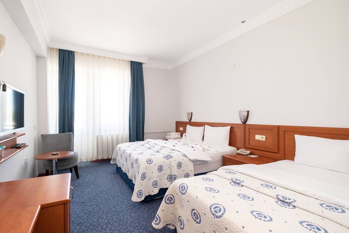 Superior kamer | 1 slaapkamer, luxe beddengoed, een kluis op de kamer, extra bedden