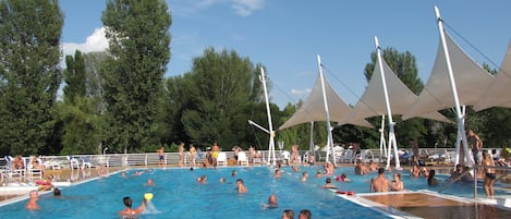 Piscina stagionale all'aperto