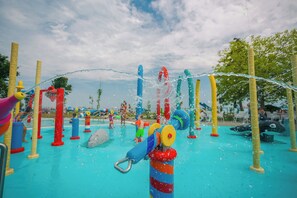 Área de juegos infantiles al aire libre