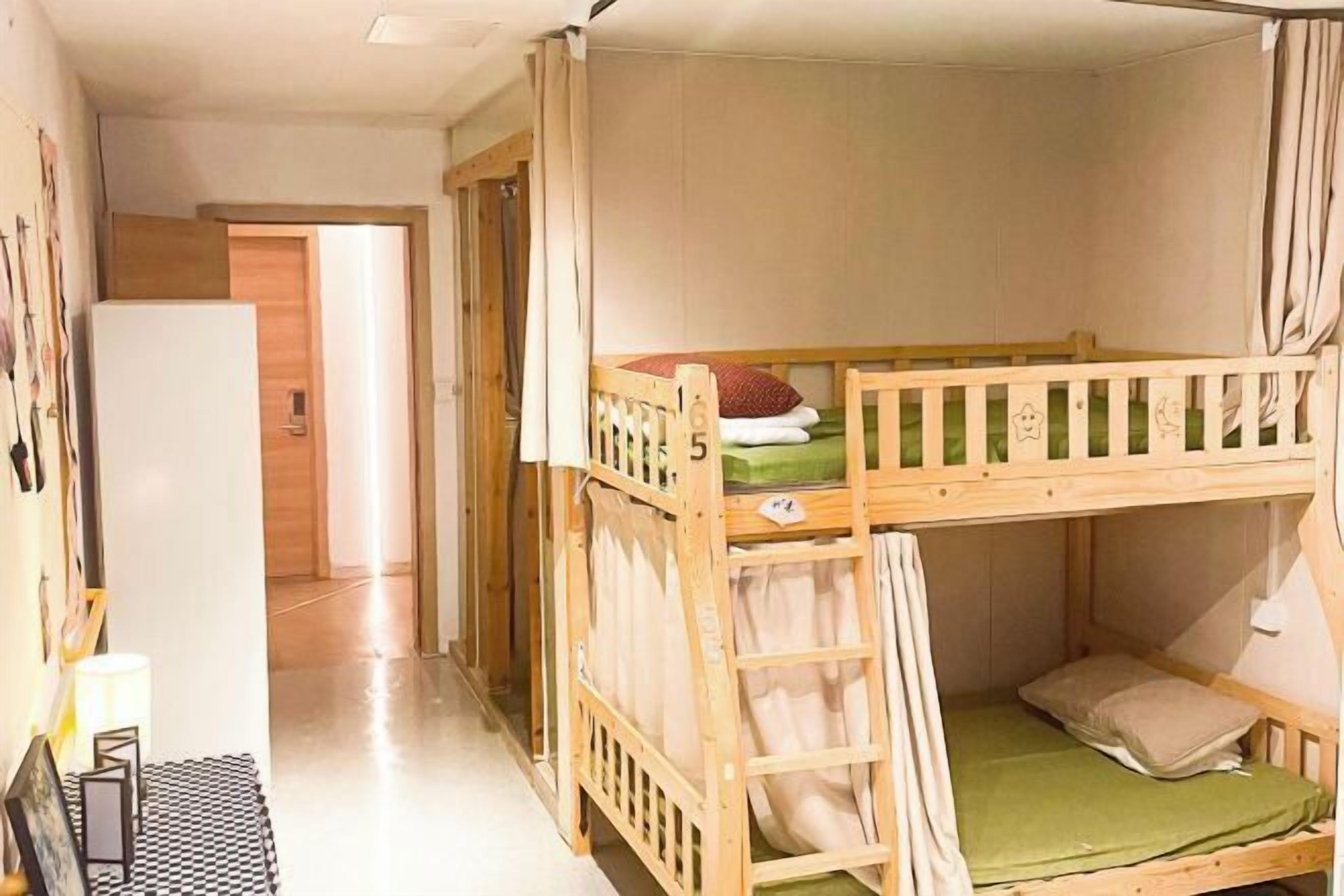 Rideaux d’obscurcissement, accès au Wi-Fi (inclus)